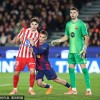 西甲-拉菲尼亚破门奥尔莫建功 莱万丢点巴萨3-1逆转马竞